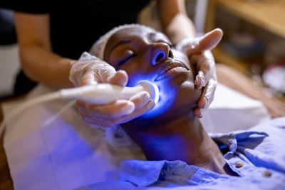 LED LIGHT THERAPY FOR MAINTAINING A YOUTHFUL COMPLEXION