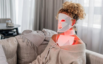 WHAT ARE THE BENEFITS OF RED LIGHT THERAPY FOR MEN'S SKIN?